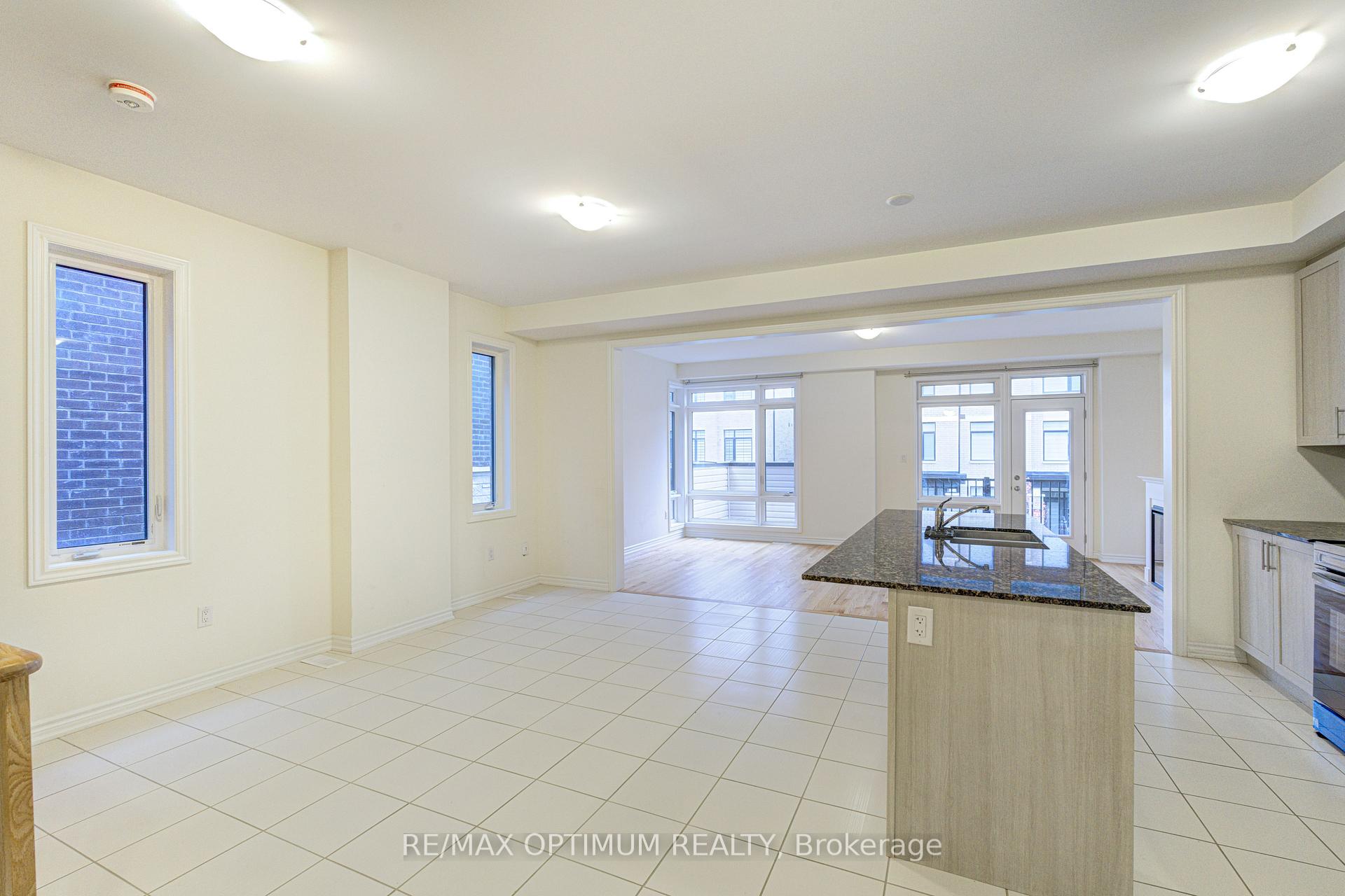 Photo 7 of 29 Bonnington Drive, Brampton, Northwest Brampton — HOMEH