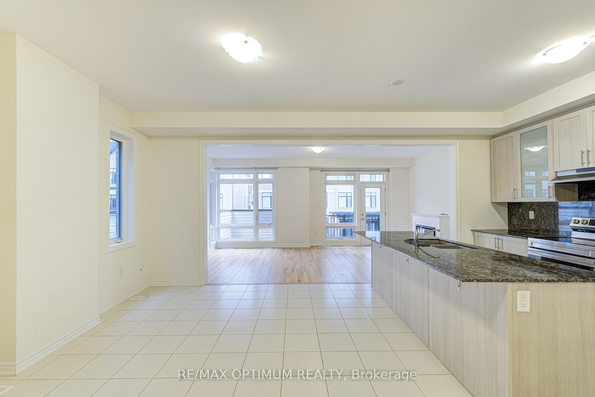 Photo 8 of 29 Bonnington Drive, Brampton, Northwest Brampton — HOMEH