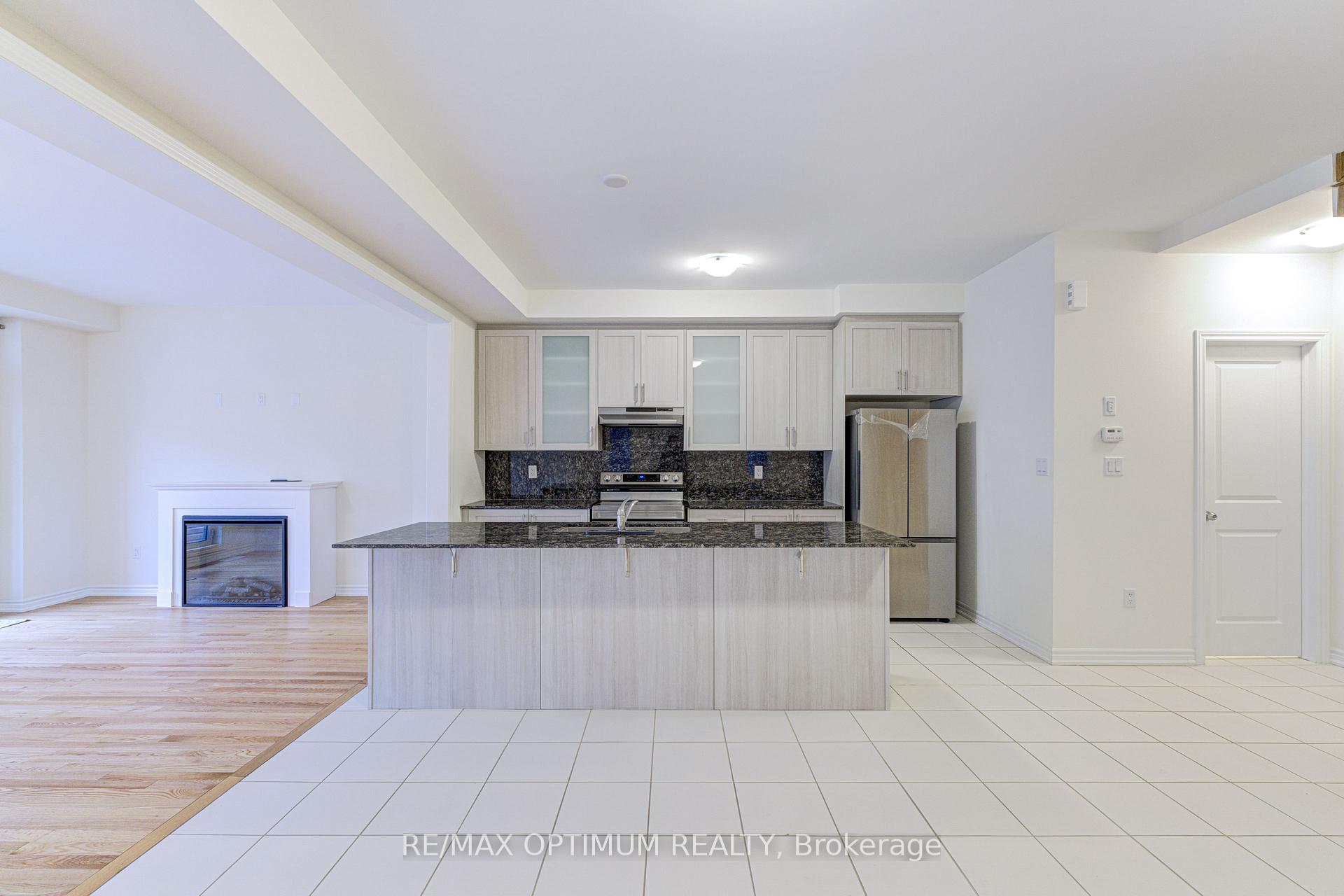 Photo 10 of 29 Bonnington Drive, Brampton, Northwest Brampton — HOMEH