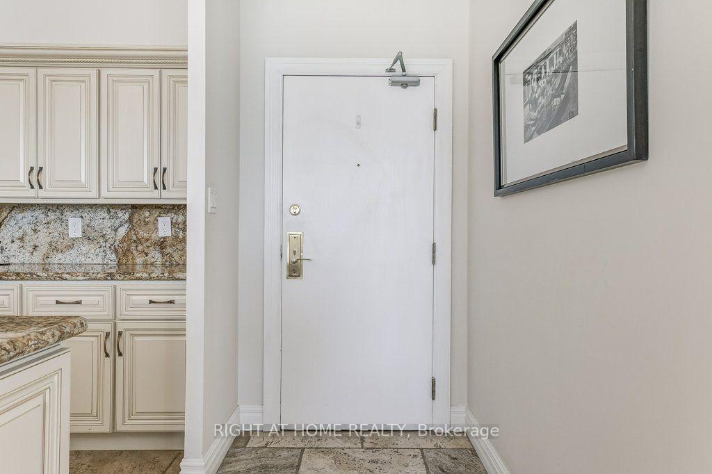 Photo 6 of Unit PH2, 25 Grenville Street, Toronto, Bay Street Corridor — HOMEH