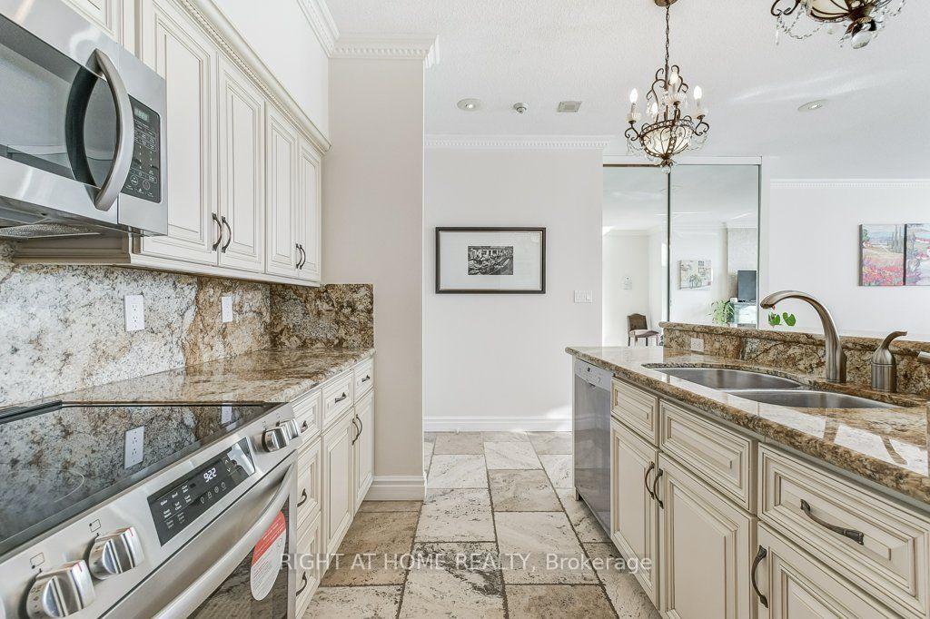 Photo 9 of Unit PH2, 25 Grenville Street, Toronto, Bay Street Corridor — HOMEH