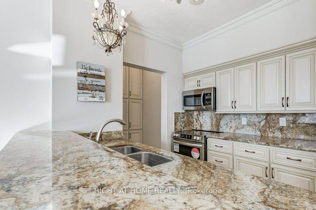 Photo 12 of Unit PH2, 25 Grenville Street, Toronto, Bay Street Corridor — HOMEH