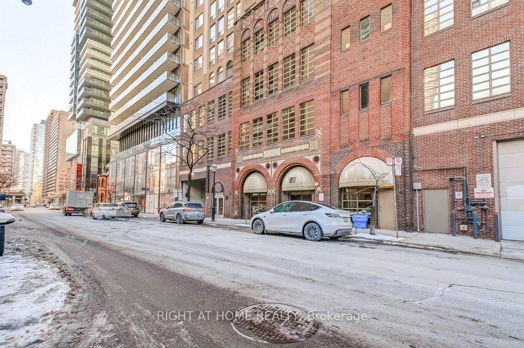 Photo 36 of Unit PH2, 25 Grenville Street, Toronto, Bay Street Corridor — HOMEH