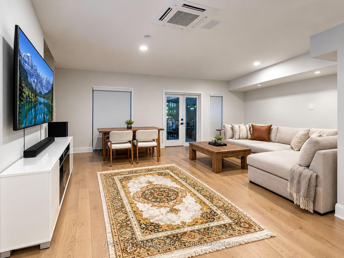 Photo 3 of 2062 Lumen Drive, London, South A — HOMEH