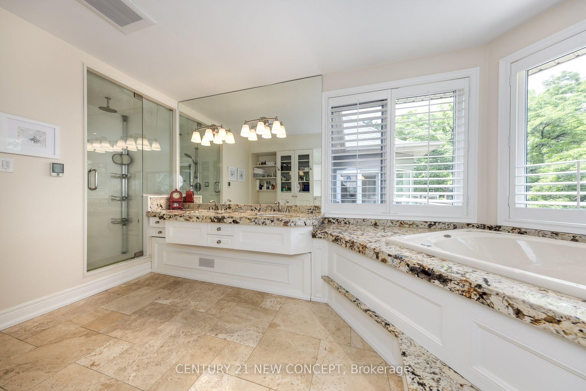 Photo 10 of 8 Echo Valley Ridge, Etobicoke, Islington-City Centre West — HOMEH
