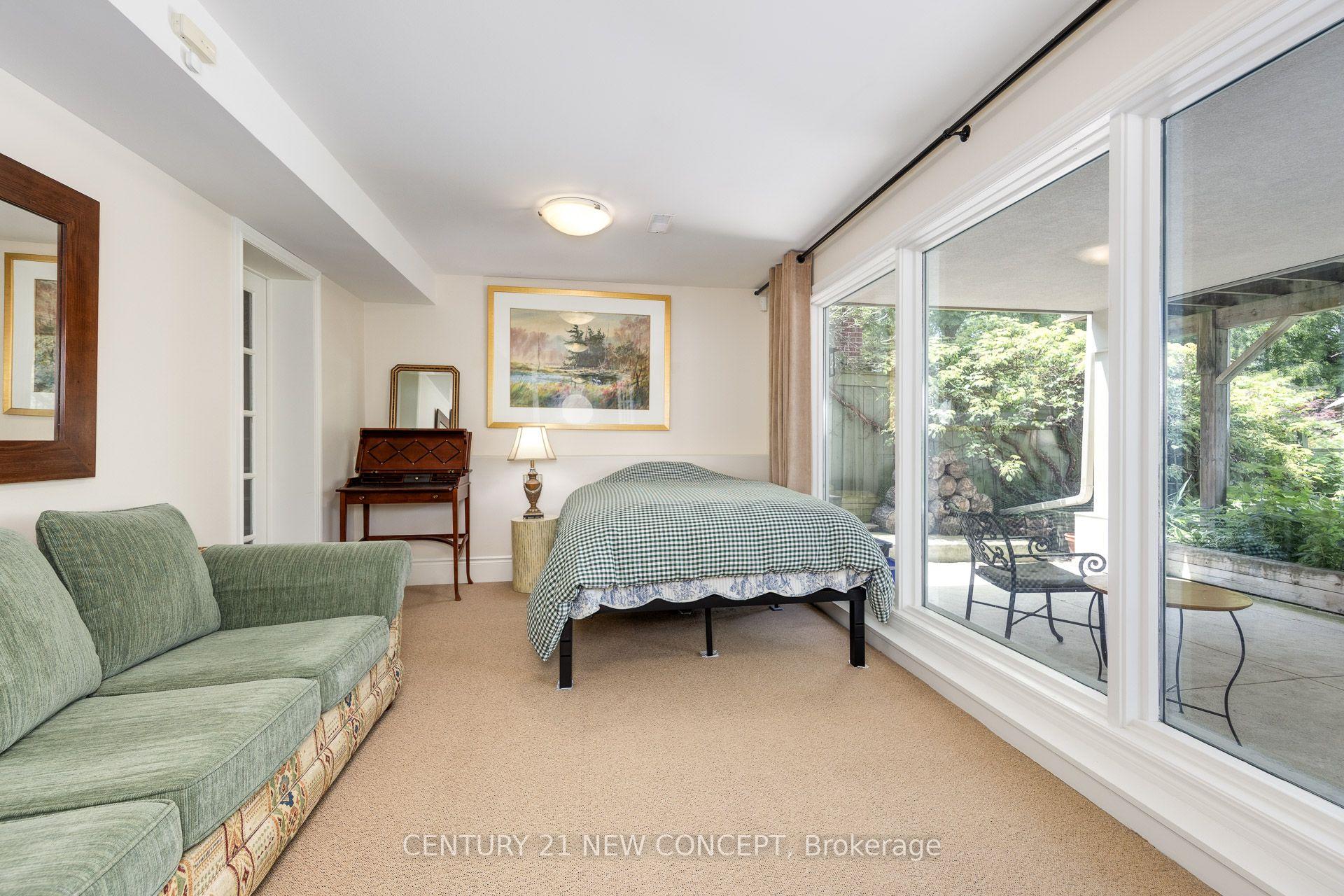 Photo 21 of 8 Echo Valley Ridge, Etobicoke, Islington-City Centre West — HOMEH