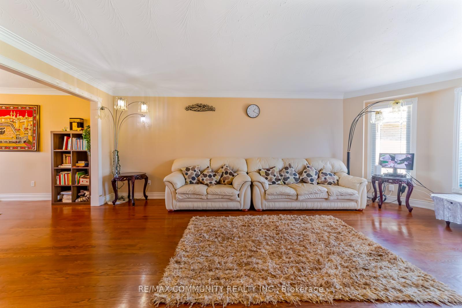 Photo 8 of 56 Cedar Brae Boulevard, Scarborough, Eglinton East — HOMEH