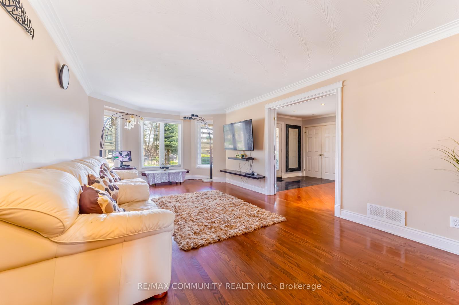 Photo 9 of 56 Cedar Brae Boulevard, Scarborough, Eglinton East — HOMEH