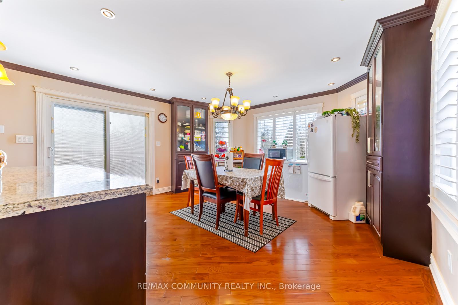 Photo 14 of 56 Cedar Brae Boulevard, Scarborough, Eglinton East — HOMEH