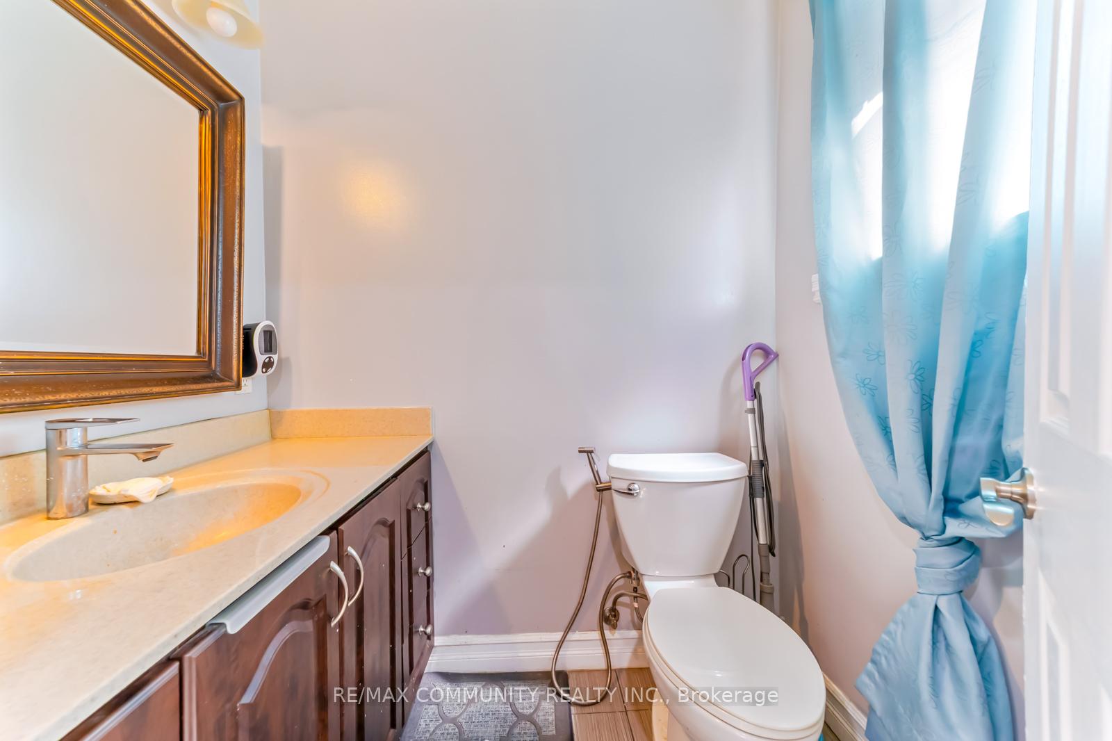 Photo 19 of 56 Cedar Brae Boulevard, Scarborough, Eglinton East — HOMEH