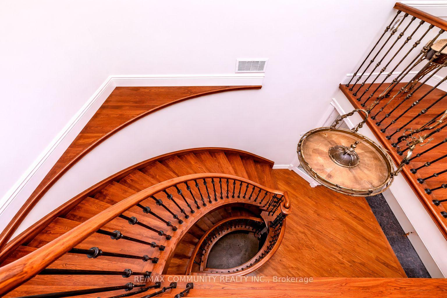 Photo 22 of 56 Cedar Brae Boulevard, Scarborough, Eglinton East — HOMEH