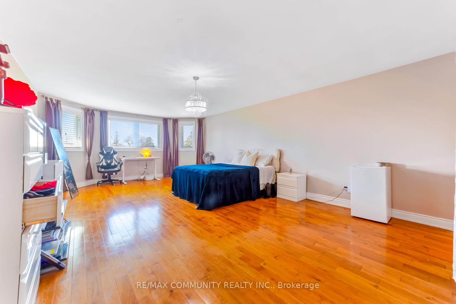 Photo 24 of 56 Cedar Brae Boulevard, Scarborough, Eglinton East — HOMEH
