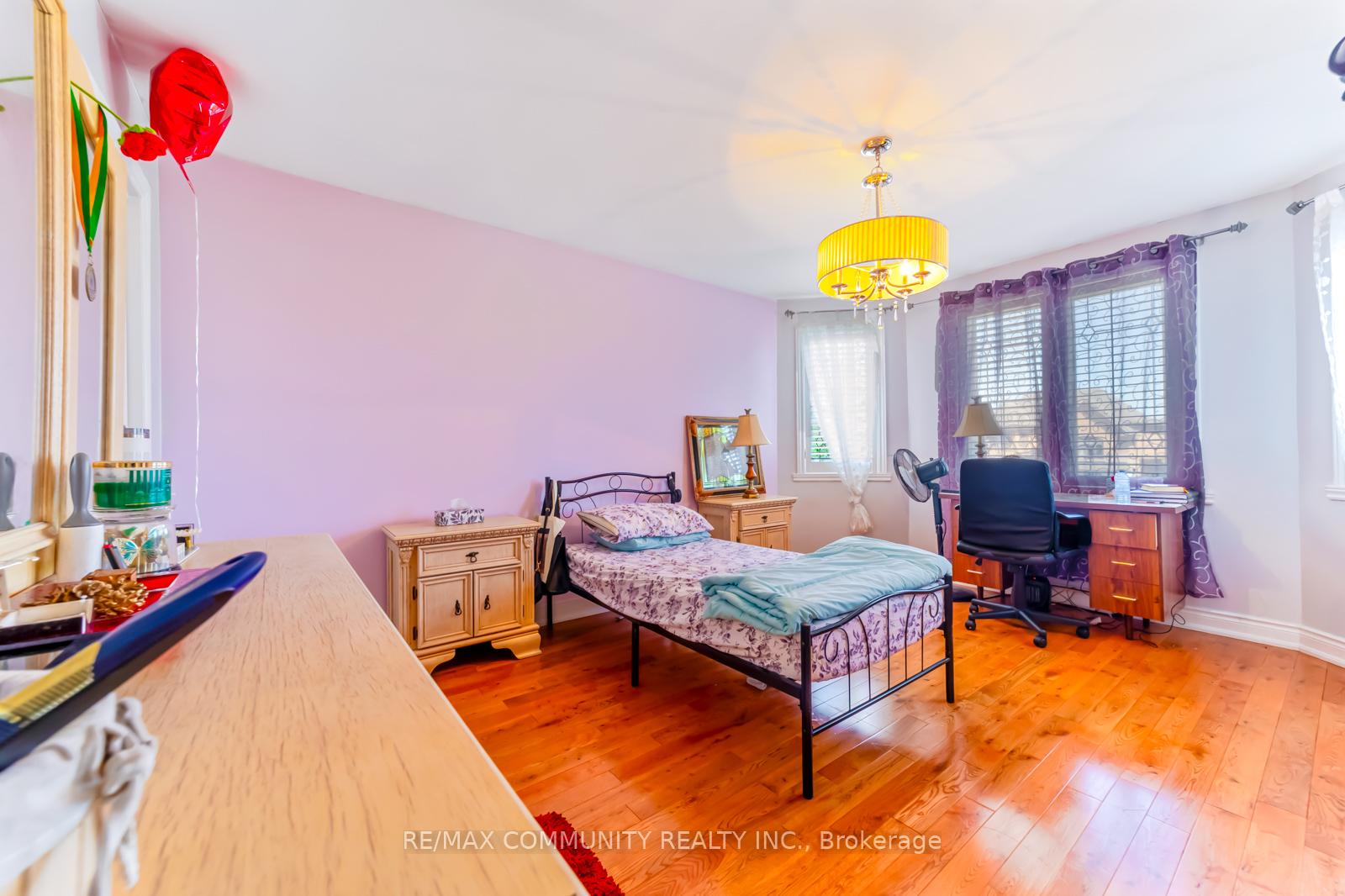Photo 28 of 56 Cedar Brae Boulevard, Scarborough, Eglinton East — HOMEH
