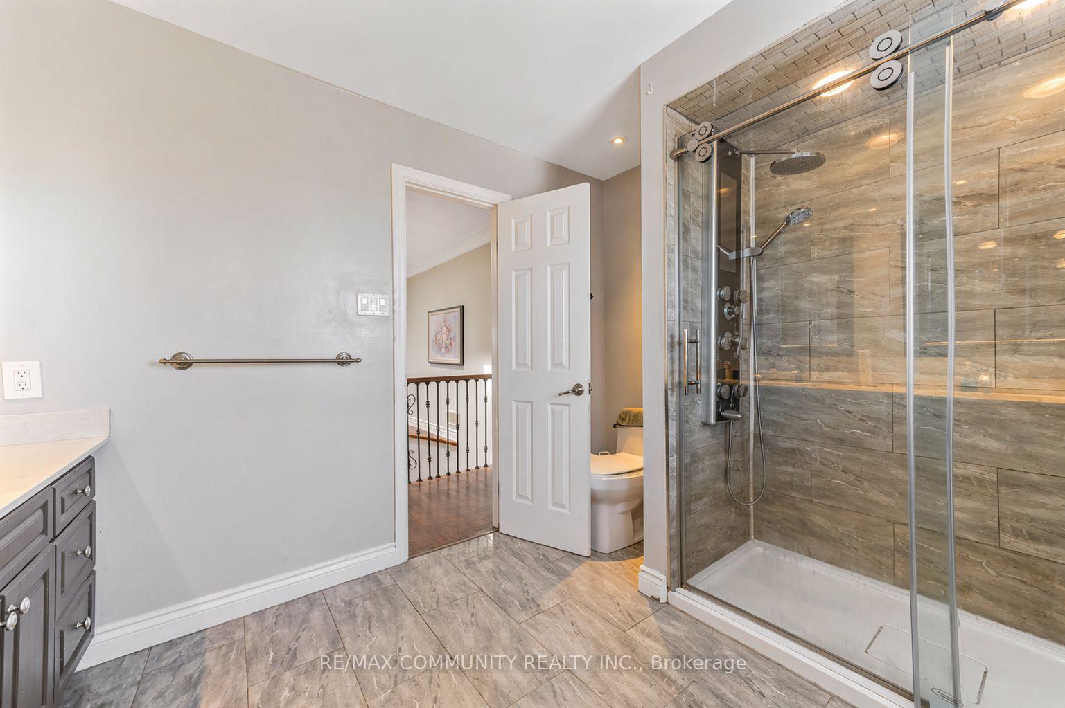 Photo 35 of 56 Cedar Brae Boulevard, Scarborough, Eglinton East — HOMEH
