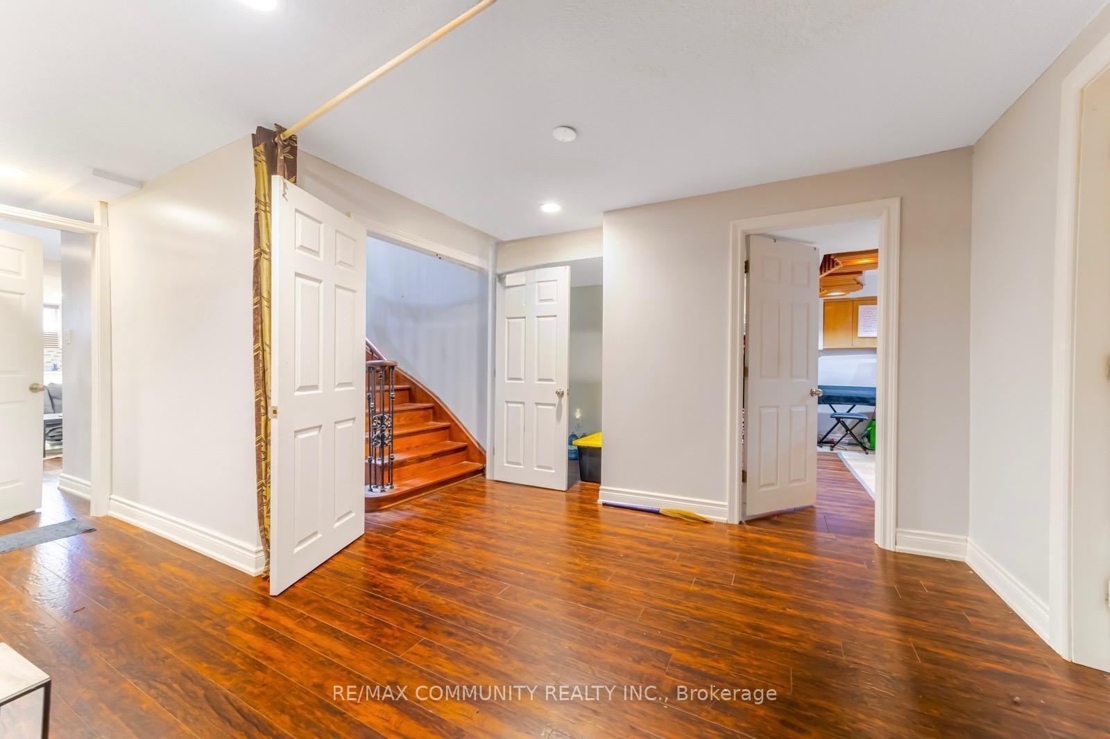 Photo 37 of 56 Cedar Brae Boulevard, Scarborough, Eglinton East — HOMEH