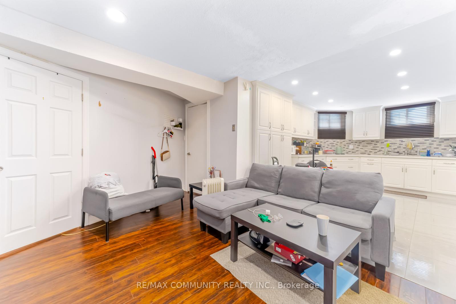 Photo 38 of 56 Cedar Brae Boulevard, Scarborough, Eglinton East — HOMEH
