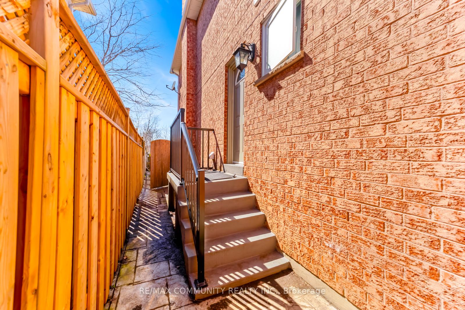 Photo 44 of 56 Cedar Brae Boulevard, Scarborough, Eglinton East — HOMEH