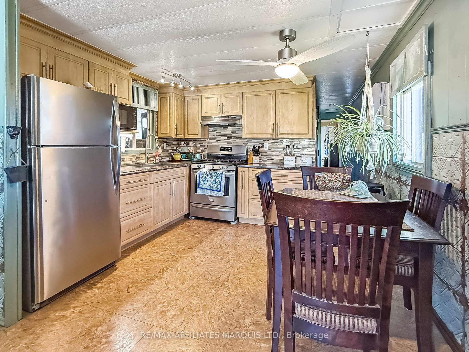 Photo 8 of Unit 15, 2155 Tollgate Road W, Cornwall, Cornwall — HOMEH