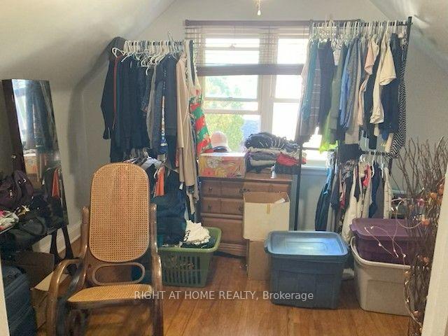 Photo 6 of 110 Howard Avenue, Hamilton, Balfour — HOMEH