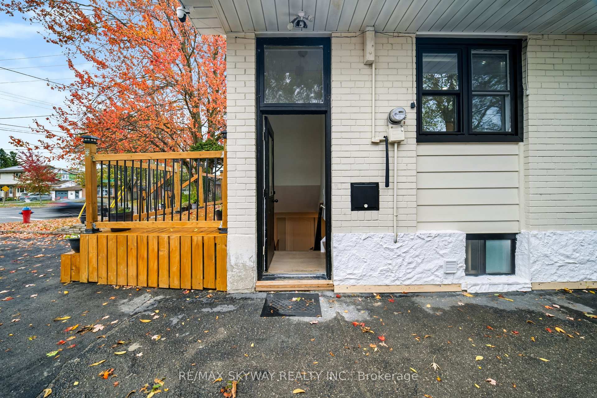 Photo 44 of 10 Rexway Drive, Halton Hills, Georgetown — HOMEH