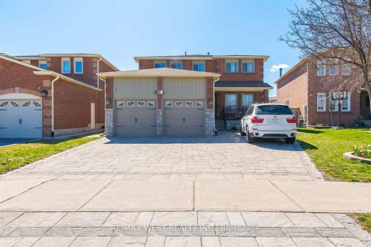 Photo of Unit Bsmt, 131 Bernard Avenue