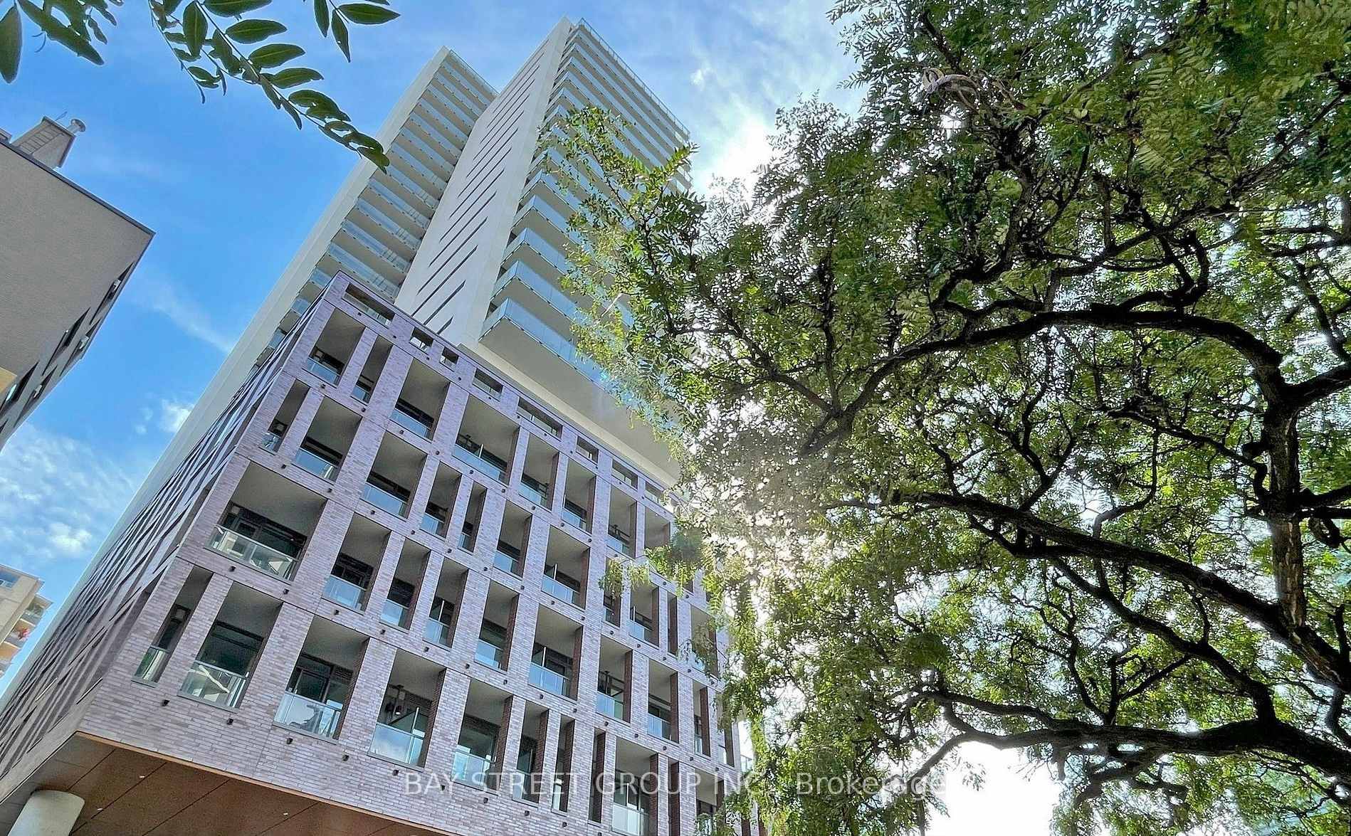 Photo 2 of Unit 2207, 81 Wellesley Street E, Toronto, Church-Yonge Corridor — HOMEH