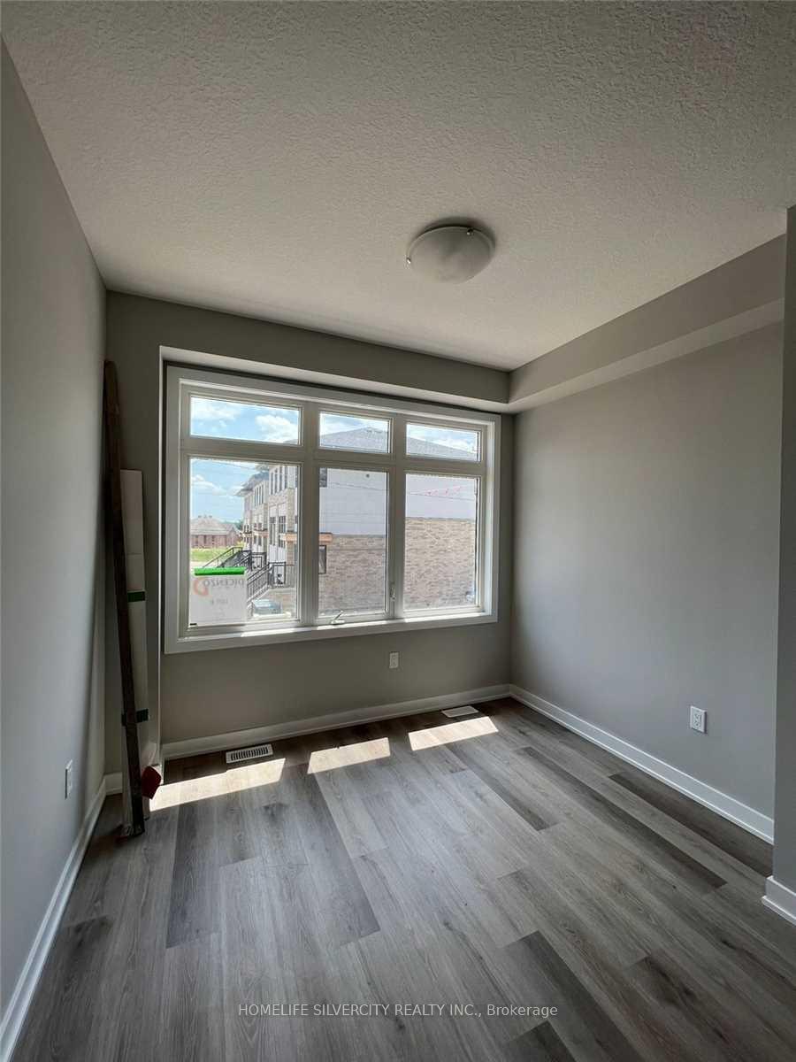 Photo 10 of Unit 6, 527 Shaver Road, Hamilton, Ancaster — HOMEH