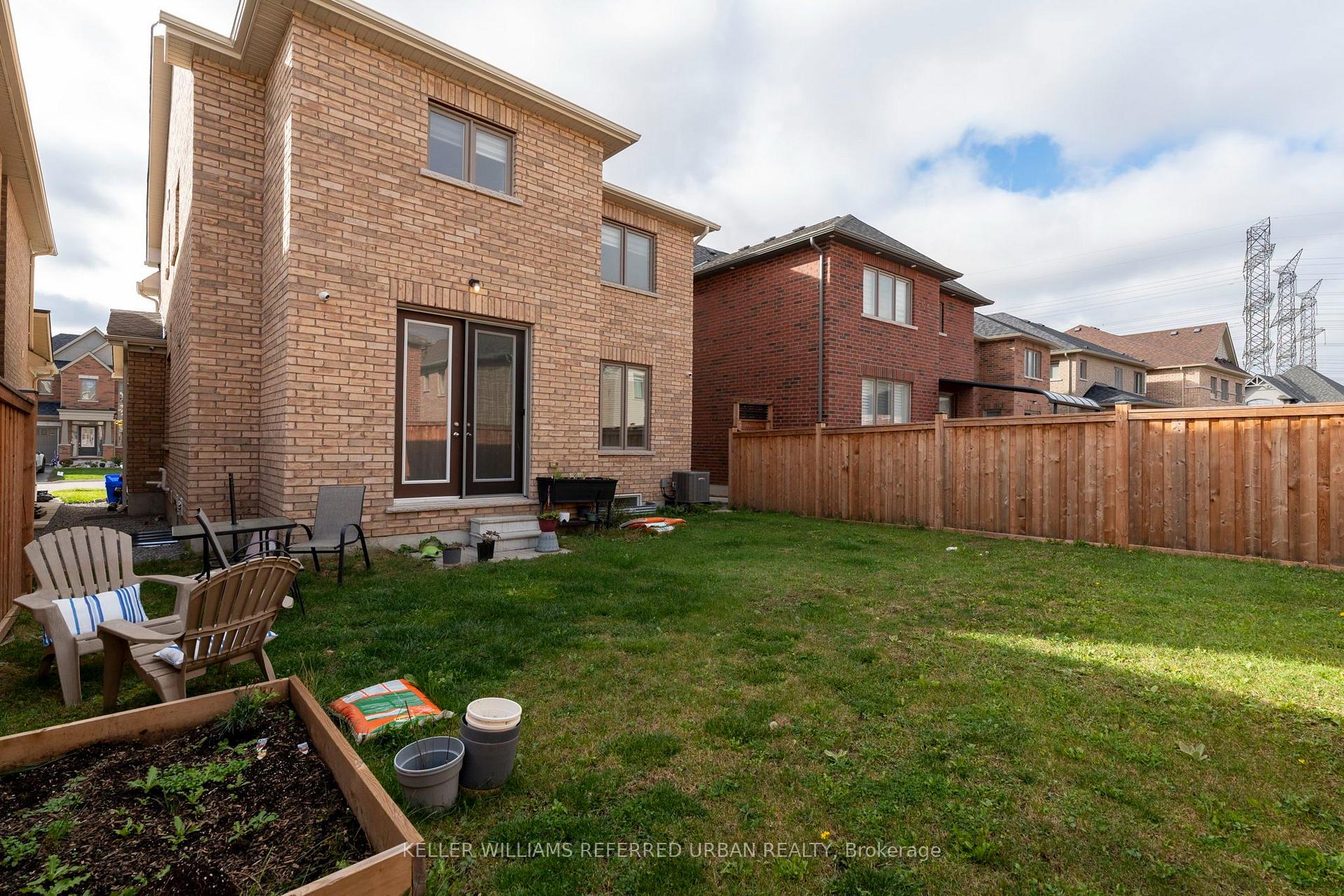 Photo 7 of Unit Upper, 2523 Orchestrate Drive, Oshawa, Windfields — HOMEH