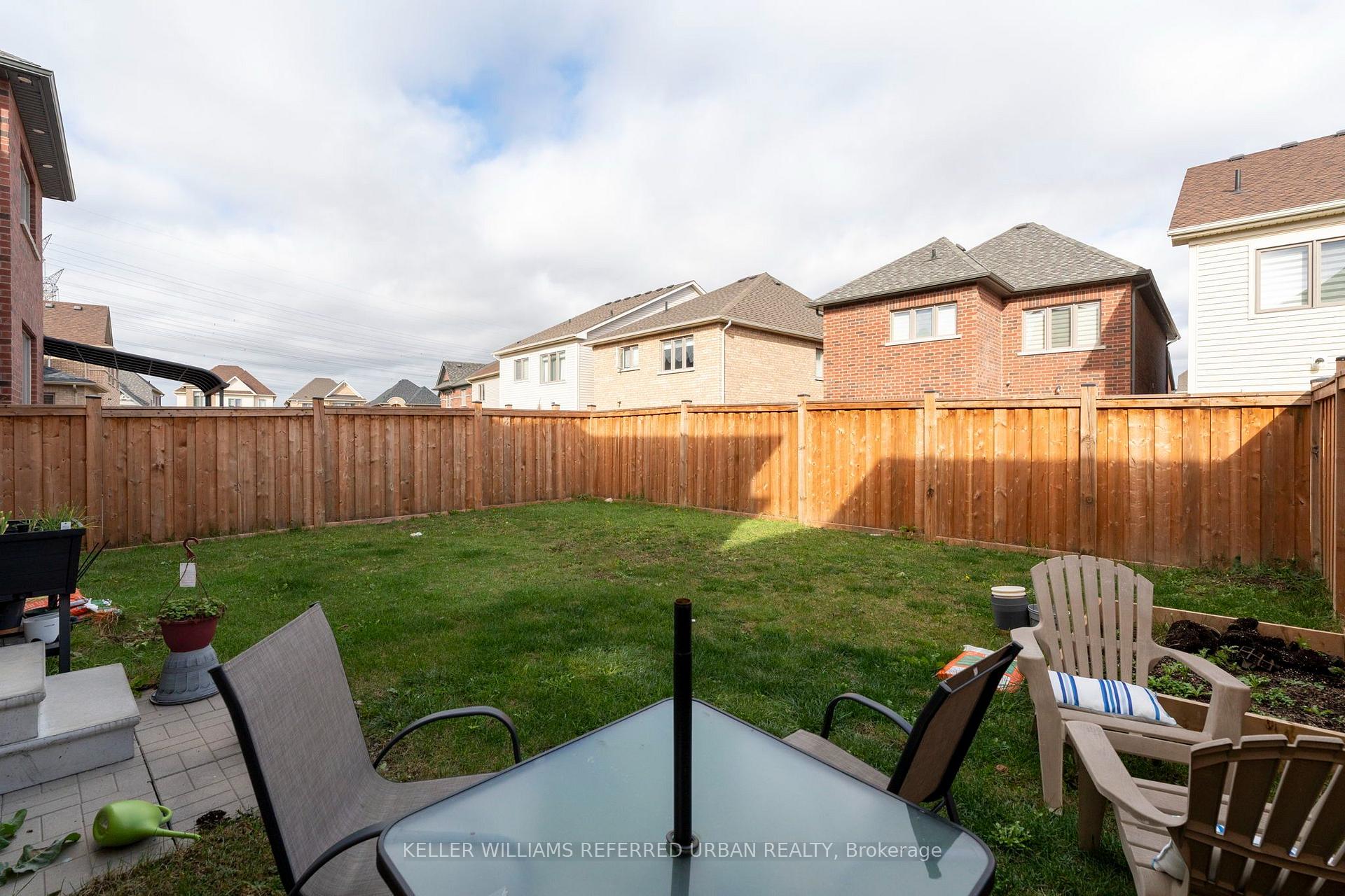 Photo 8 of Unit Upper, 2523 Orchestrate Drive, Oshawa, Windfields — HOMEH