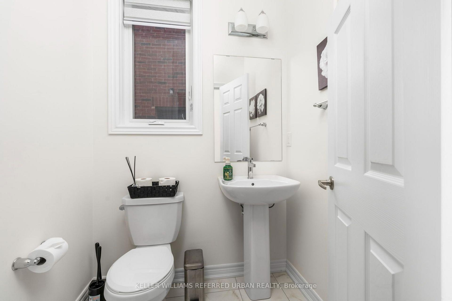 Photo 11 of Unit Upper, 2523 Orchestrate Drive, Oshawa, Windfields — HOMEH