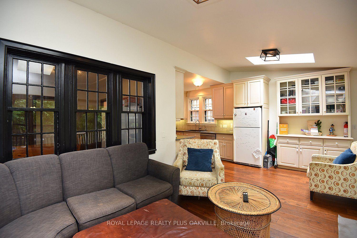 Photo 14 of 1236 King Street W, Hamilton, Westdale — HOMEH