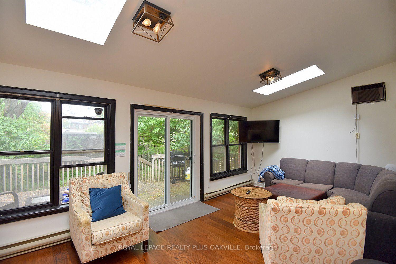 Photo 16 of 1236 King Street W, Hamilton, Westdale — HOMEH