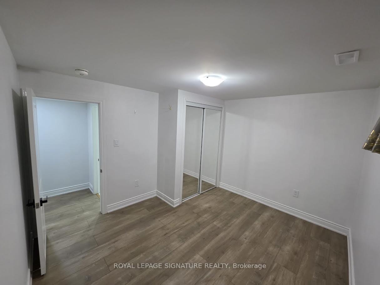Photo 5 of Unit Basement, 4264 Brandon Gate, Mississauga, Malton — HOMEH