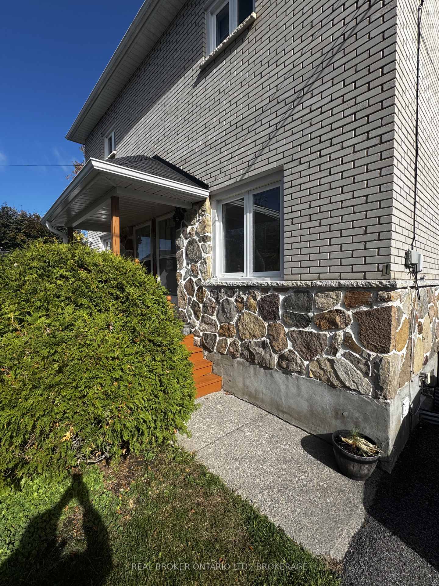 Photo 10 of 232 East Boundary Road, North Glengarry, Alexandria — HOMEH