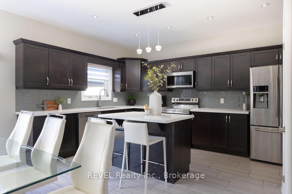 Photo 13 of 7819 Pender Street, Niagara Falls, Oldfield — HOMEH