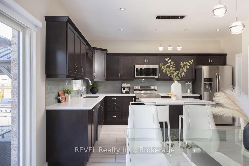 Photo 14 of 7819 Pender Street, Niagara Falls, Oldfield — HOMEH