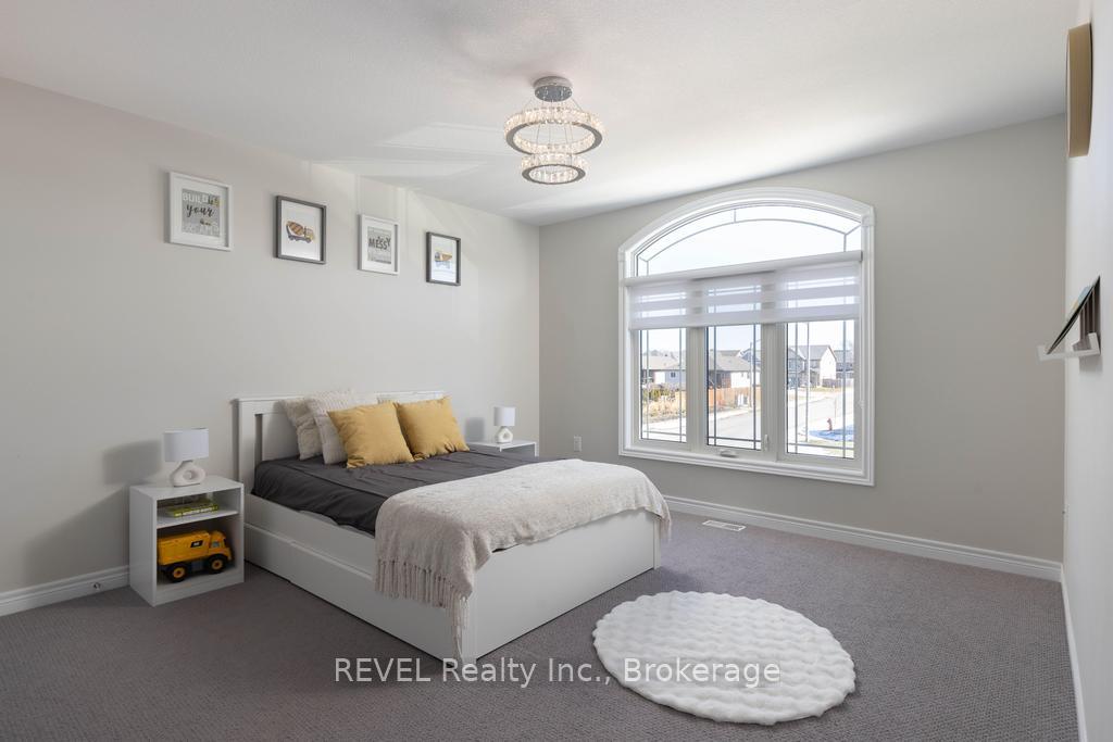 Photo 25 of 7819 Pender Street, Niagara Falls, Oldfield — HOMEH