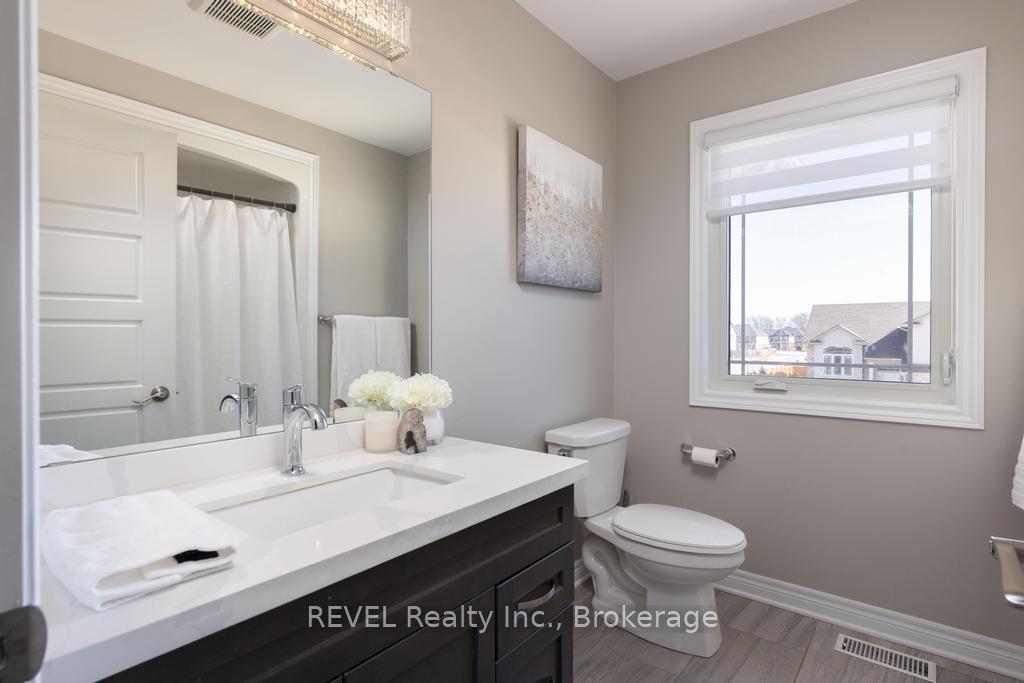 Photo 29 of 7819 Pender Street, Niagara Falls, Oldfield — HOMEH