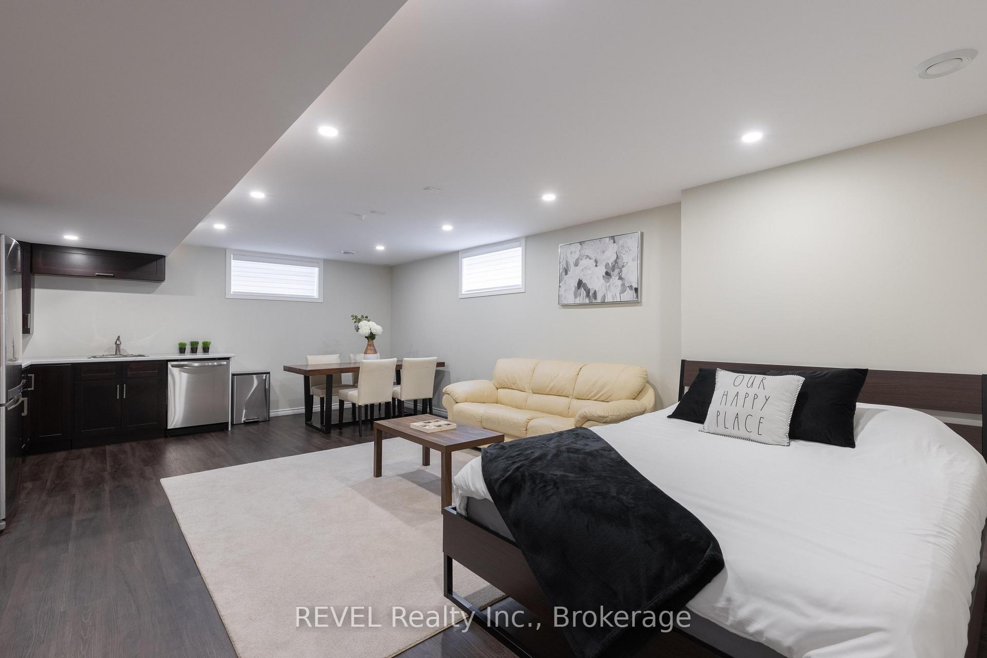 Photo 30 of 7819 Pender Street, Niagara Falls, Oldfield — HOMEH