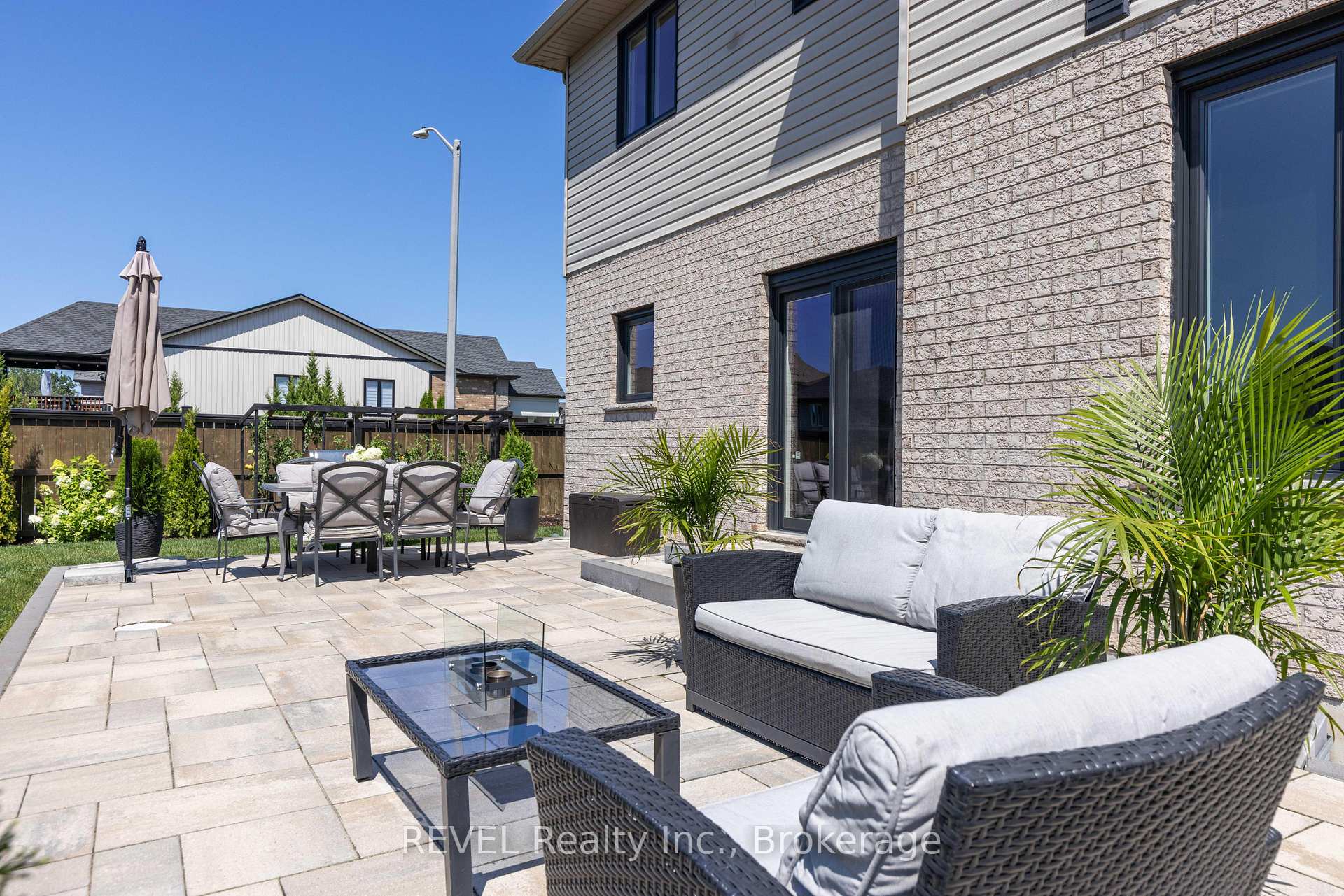 Photo 35 of 7819 Pender Street, Niagara Falls, Oldfield — HOMEH
