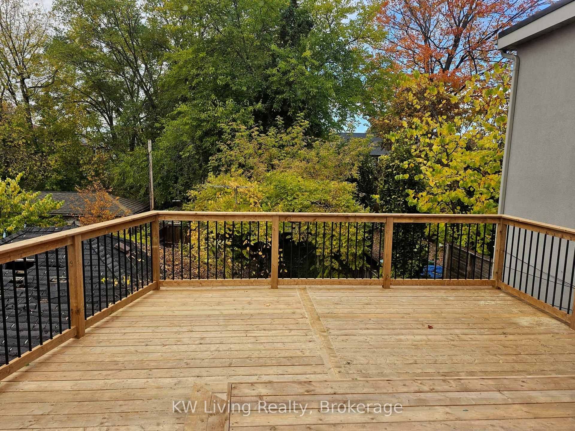 Photo 9 of 113 Humbercrest Boulevard, Toronto, Lambton Baby Point — HOMEH