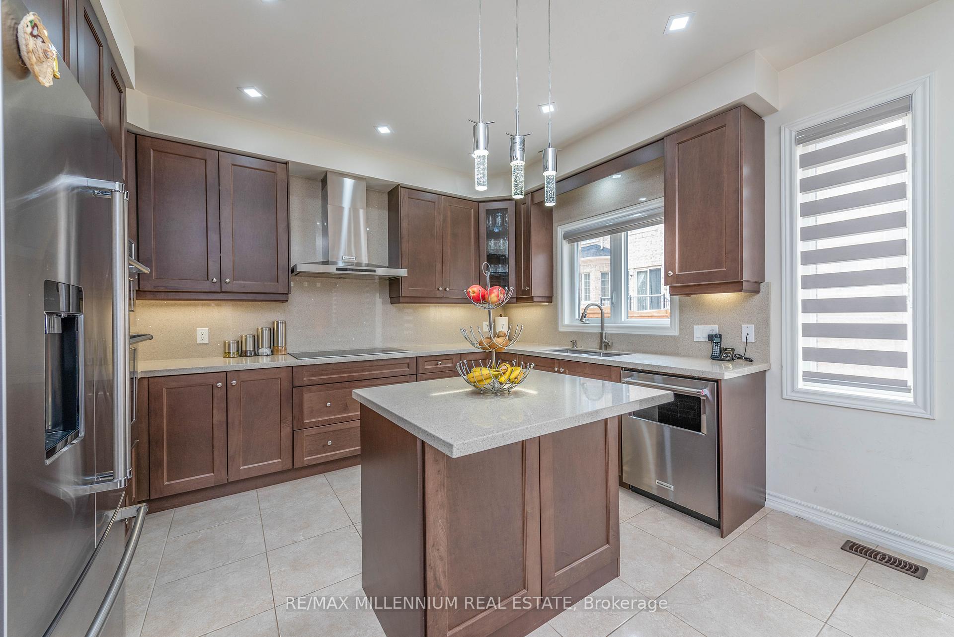 Photo 14 of 12 Elderbridge Road, Brampton, Toronto Gore Rural Estate — HOMEH