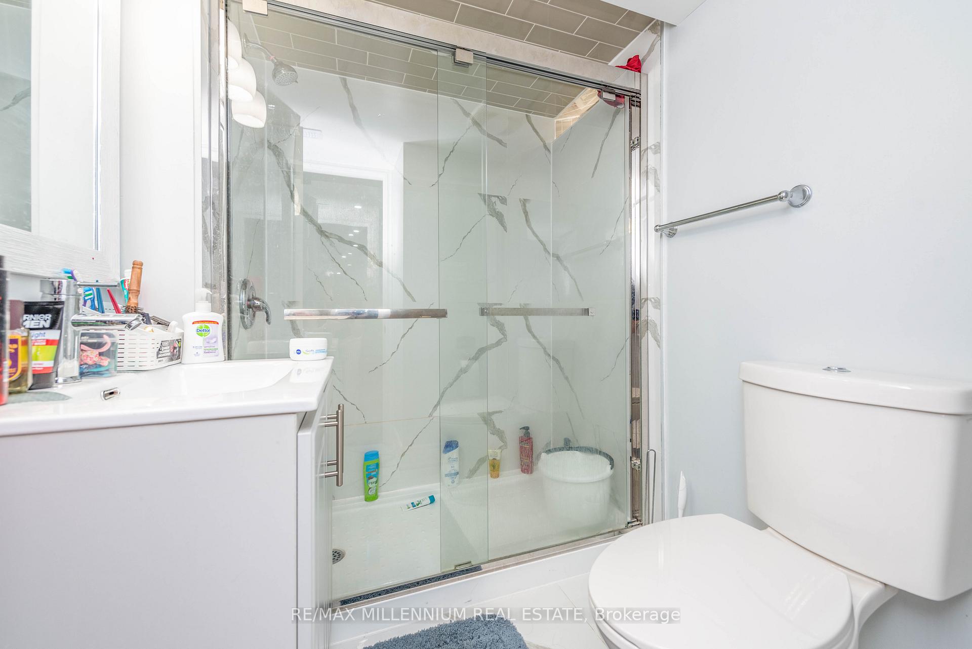 Photo 28 of 12 Elderbridge Road, Brampton, Toronto Gore Rural Estate — HOMEH