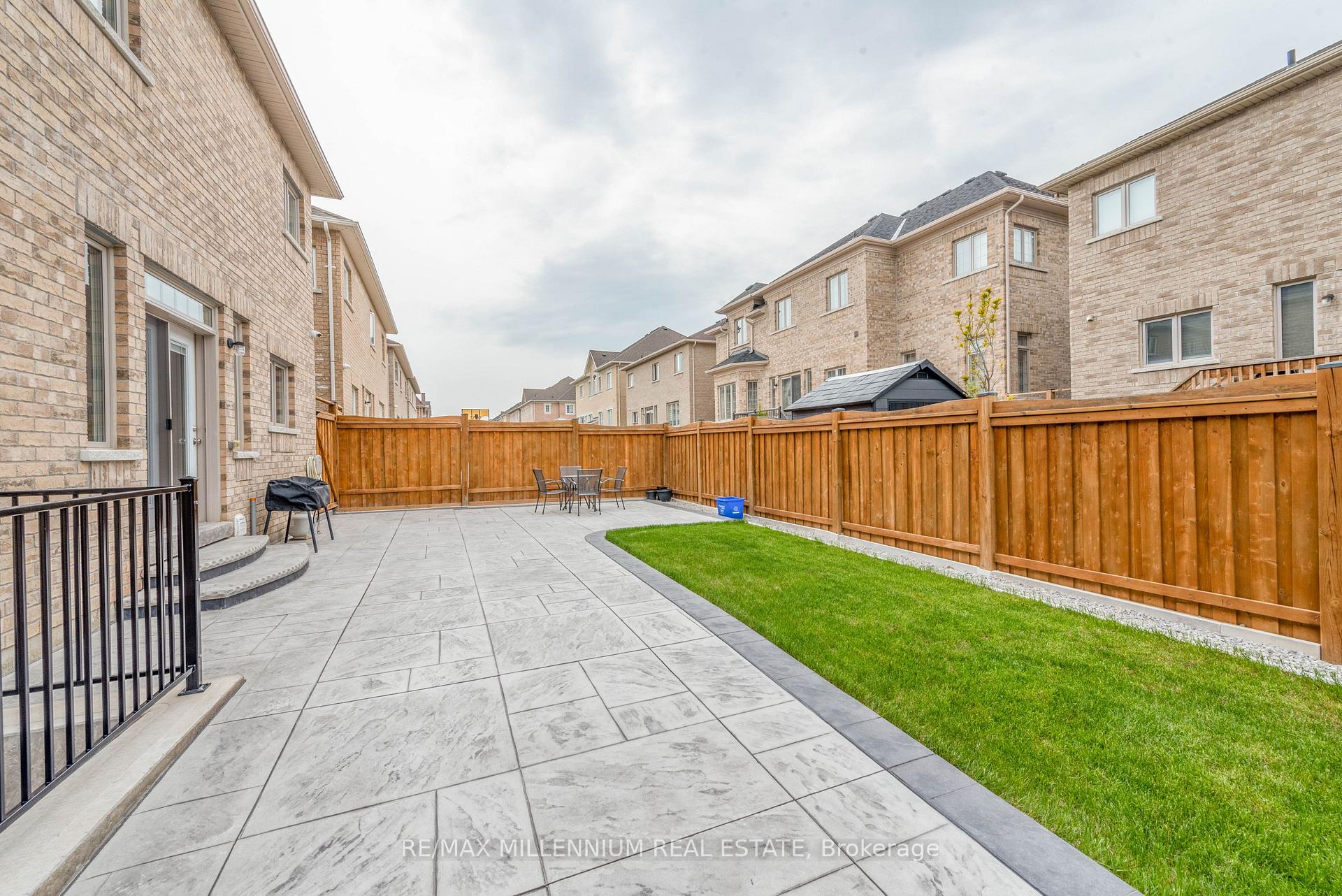 Photo 34 of 12 Elderbridge Road, Brampton, Toronto Gore Rural Estate — HOMEH