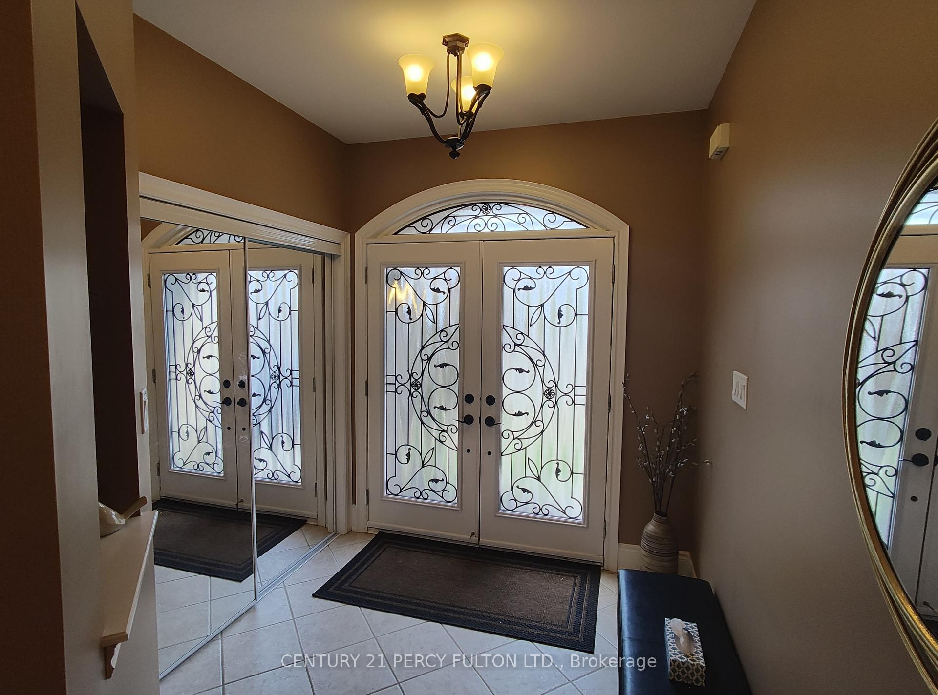 Photo 3 of 21 Bowkett Drive, Richmond Hill, Jefferson — HOMEH