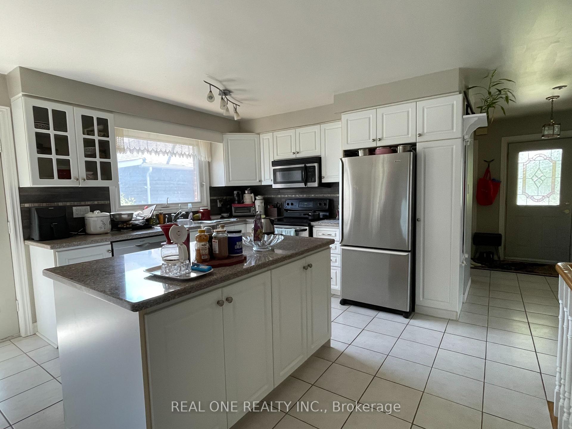 Photo 5 of 84 Riverglen Drive, Georgina, Keswick South — HOMEH