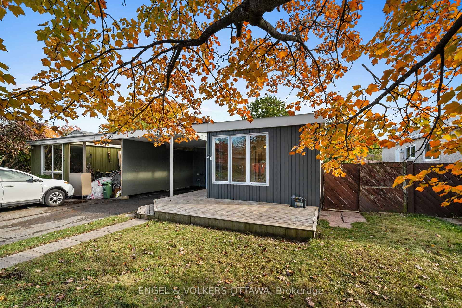 Photo 2 of 50 Solva Drive, Ottawa, Crystal Beach — HOMEH