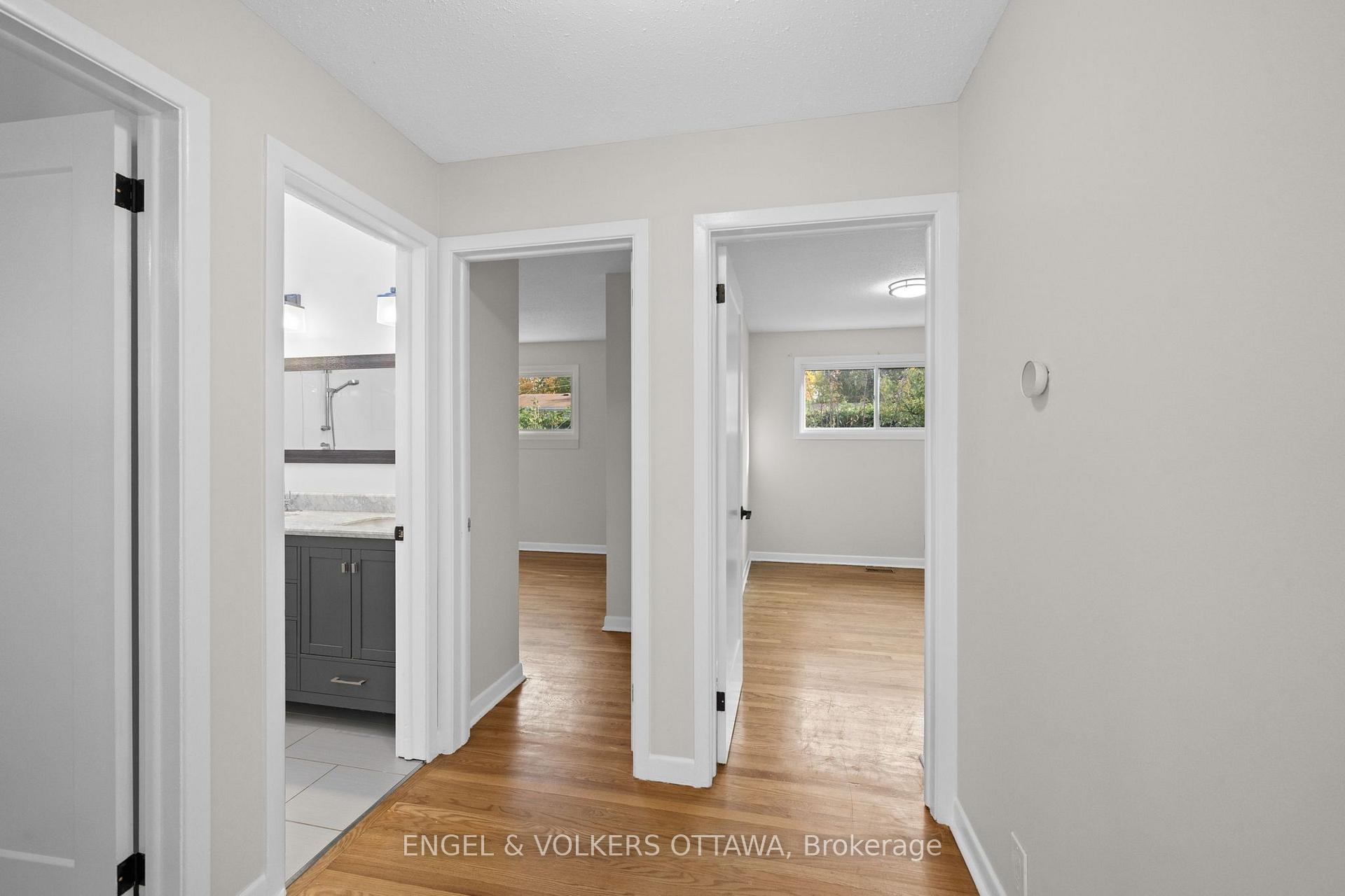 Photo 19 of 50 Solva Drive, Ottawa, Crystal Beach — HOMEH
