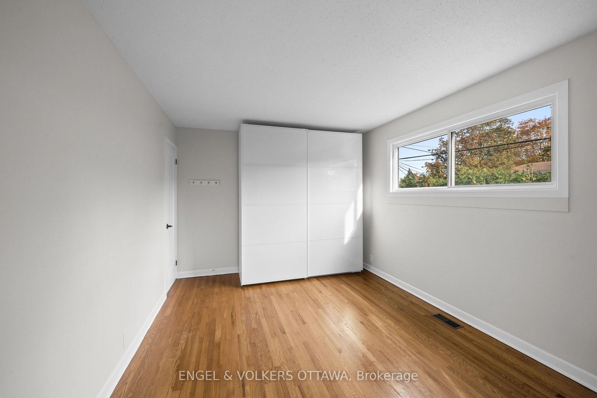 Photo 20 of 50 Solva Drive, Ottawa, Crystal Beach — HOMEH