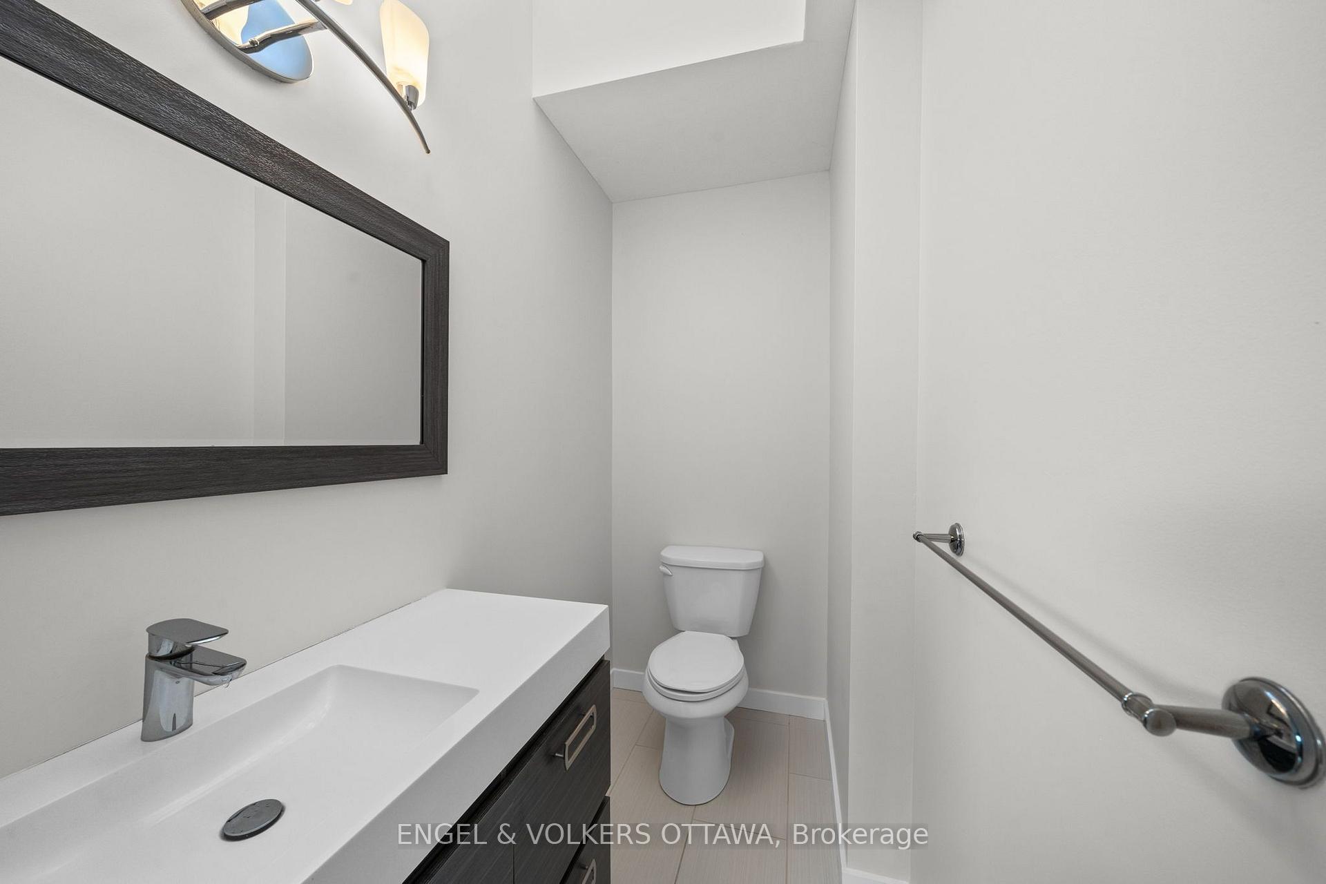 Photo 23 of 50 Solva Drive, Ottawa, Crystal Beach — HOMEH